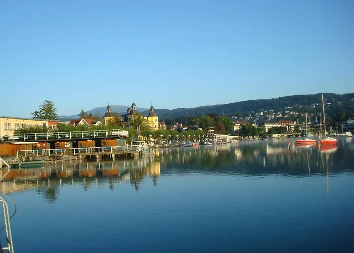 Best In Hosting Beach House Velden Konukevi